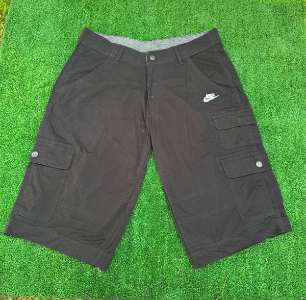 VINTAGE NIKE CARGO SHORTS 36