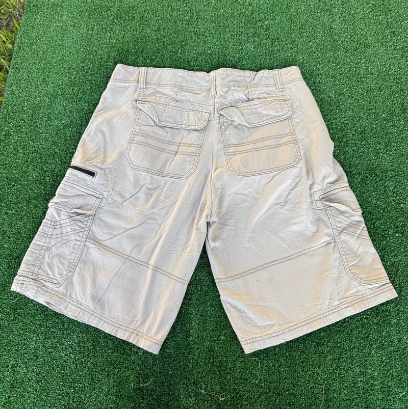 VINTAGE NIKE CARGO SHORTS 36