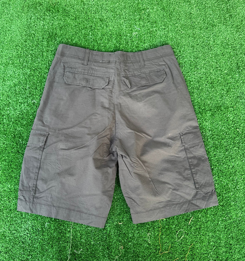 VINTAGE CARHARTT CARGO SHORTS 32