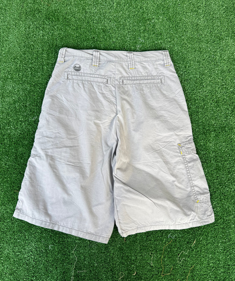 VINTAGE NIKE CARGO SHORTS 28