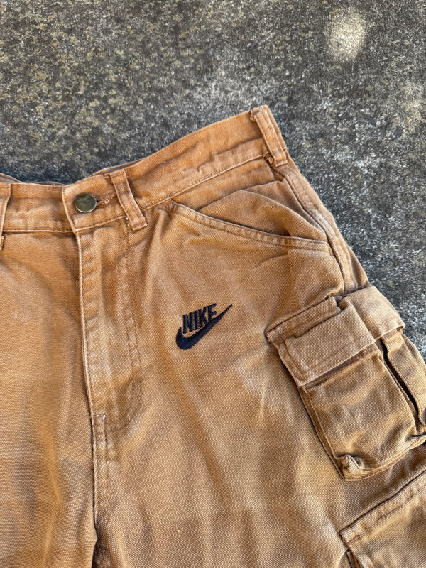 VINTAGE NIKE CARGO SHORTS 28