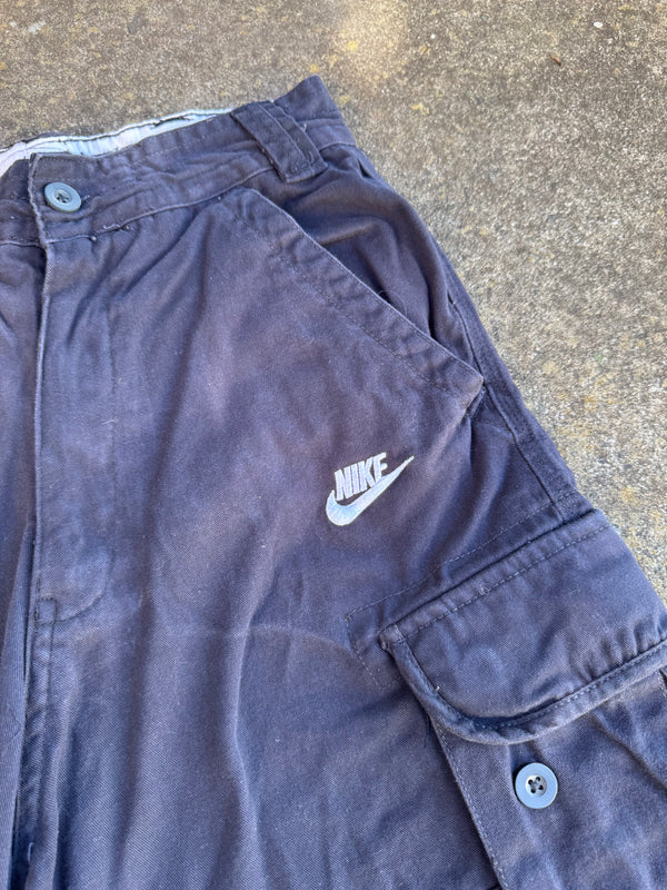 Vintage nike cargo shorts 26