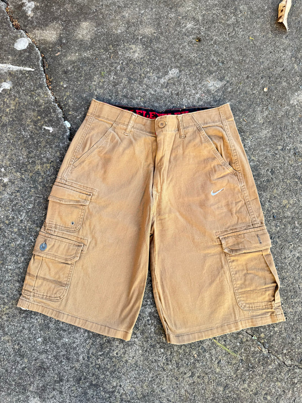 VINTAGE NIKE CARGO SHORTS 30