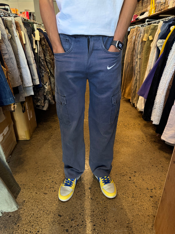 VINTAGE NIKE CARGO PANTS 29