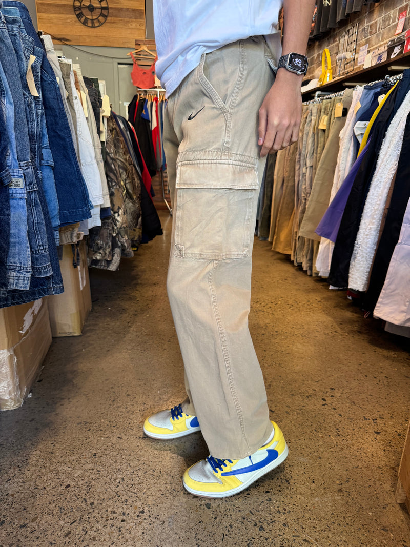 VINTAGE NIKE CARGO PANTS 27