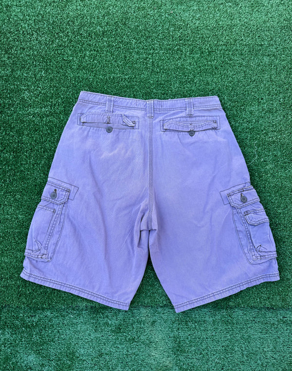 VINTAGE NIKE CARGO SHORTS 33